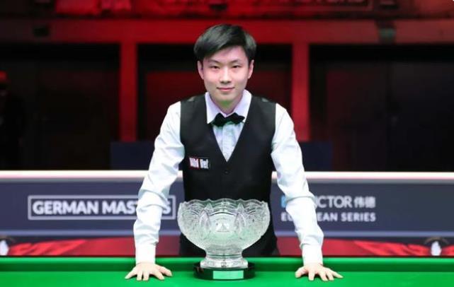 每天坚持不 每天坚持不