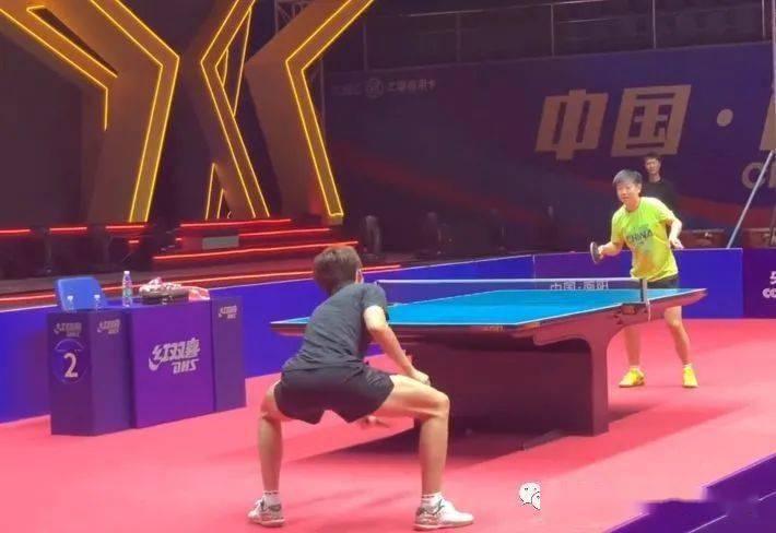 策略和产品 策略和产品