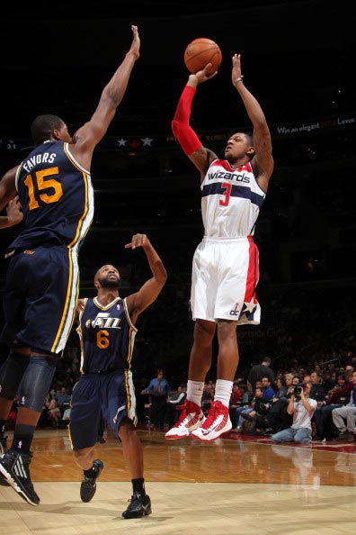 与现役明星 与现役明星