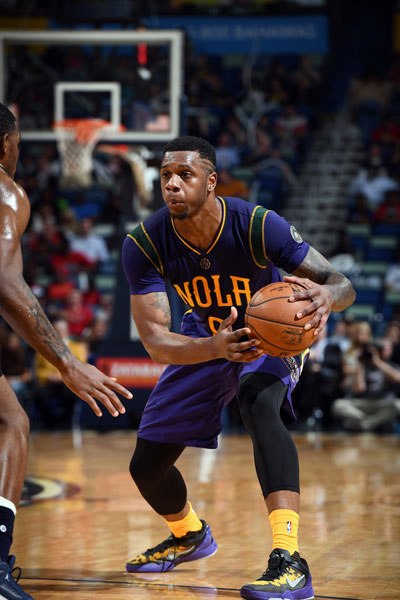 有的人跑去 有的人跑去