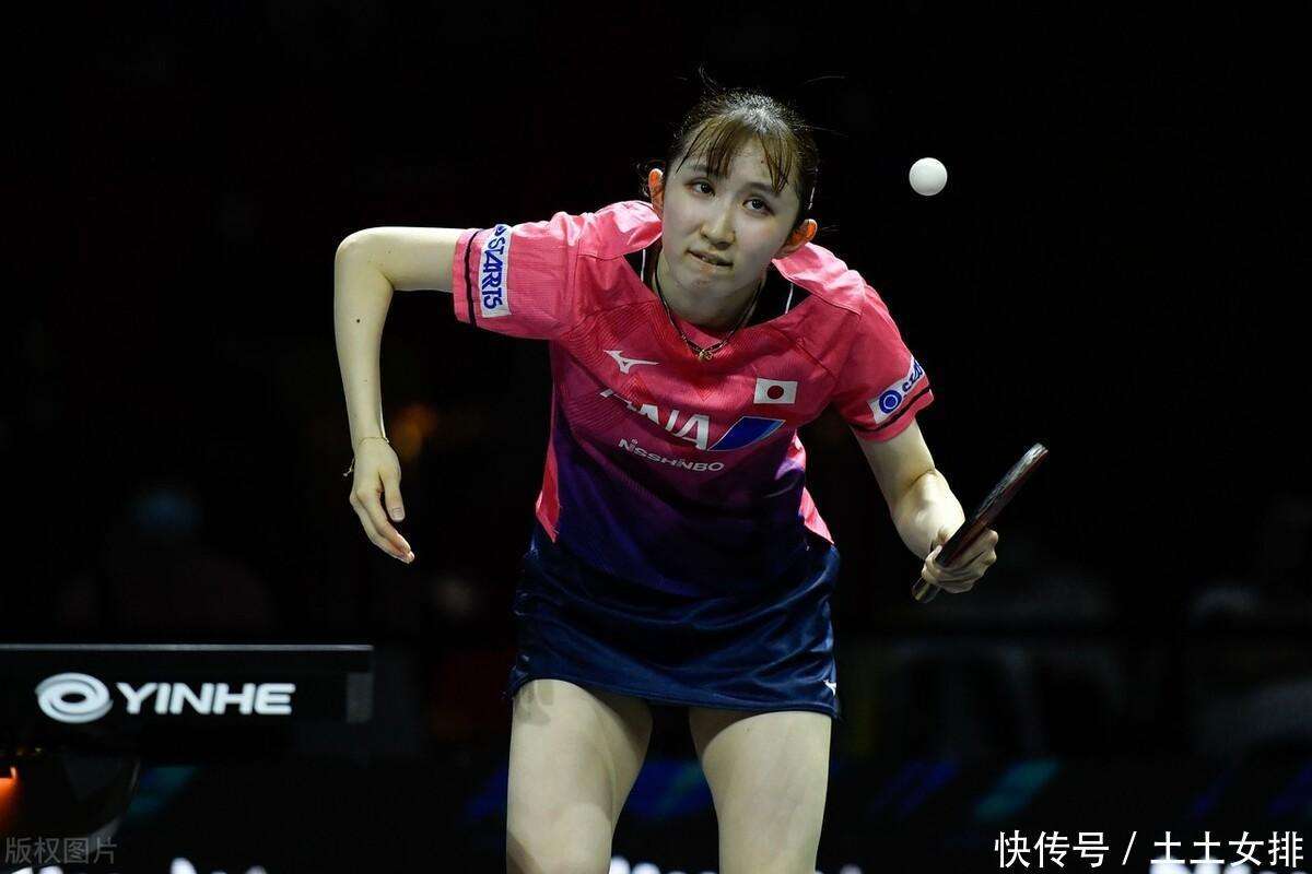 的引入对足 的引入对足