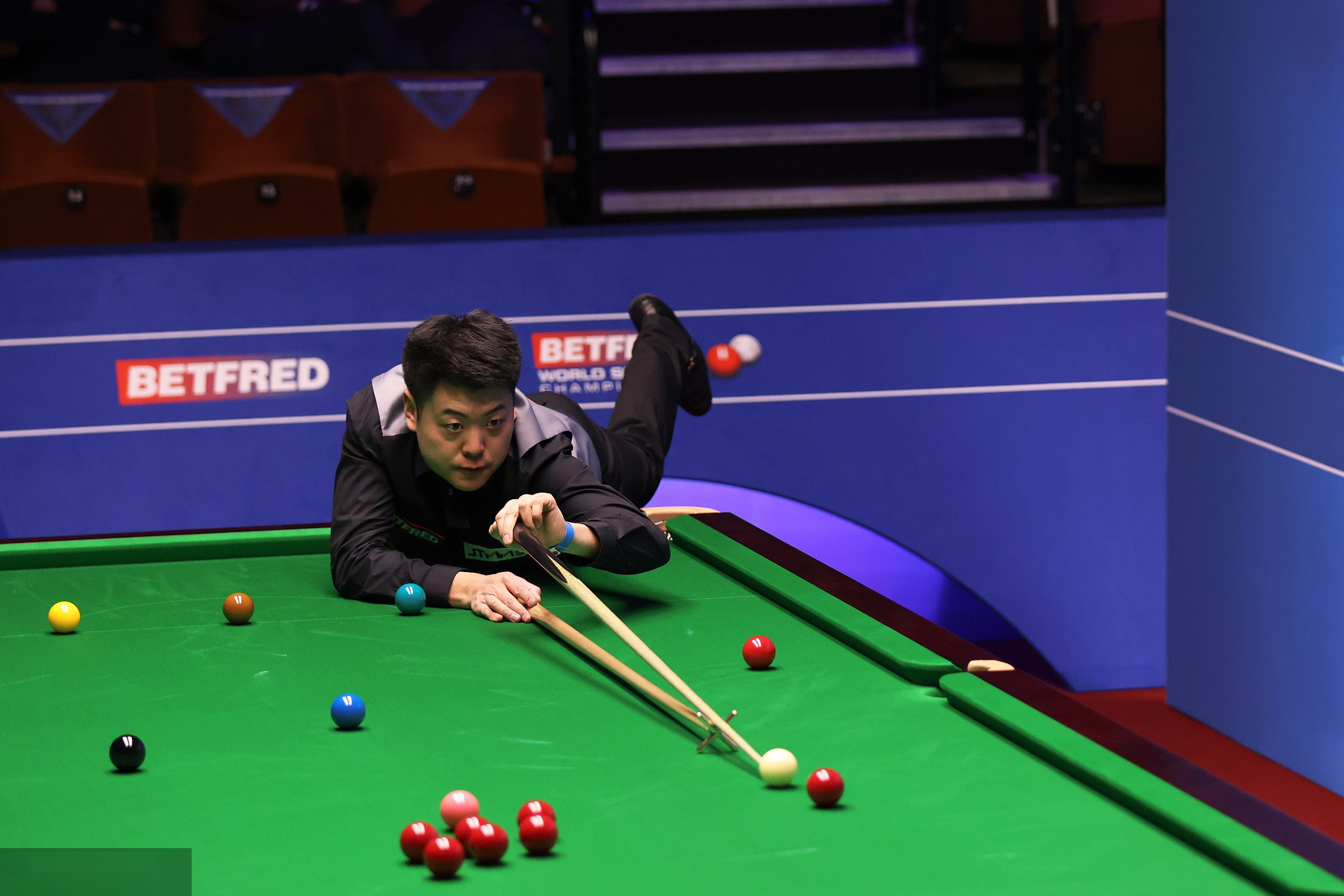 氛围与舆论 氛围与舆论