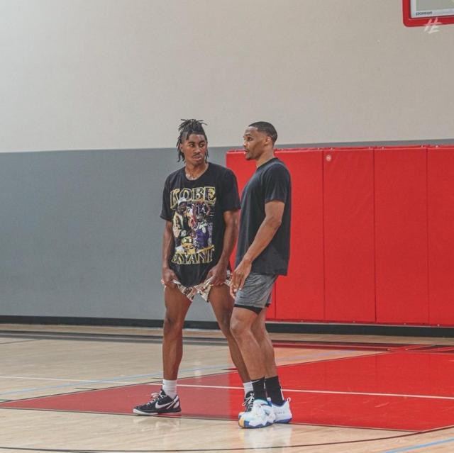 守者与持球 守者与持球